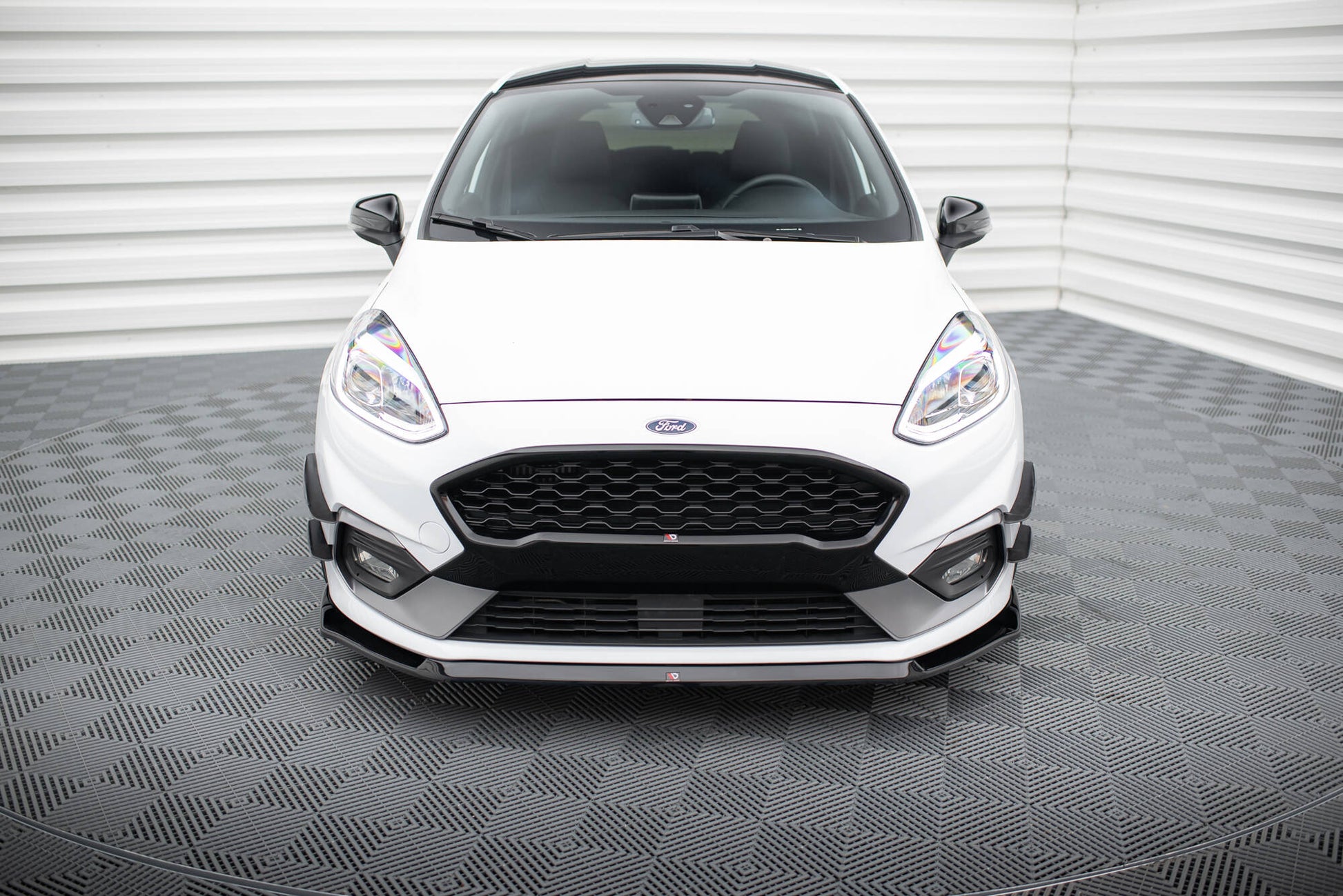 Front Ansatz V.5 für Ford Fiesta Mk8 ST / ST-Line schwarz Hochglanz