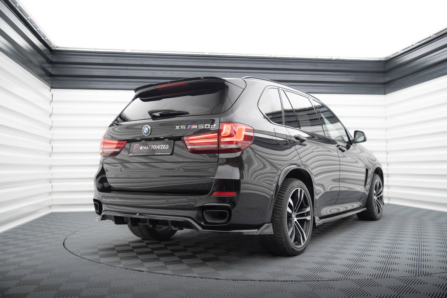 Mittlerer Cup Diffusor DTM Look Heck Ansatz für BMW X5 M-Paket F15 schwarz Hochglanz