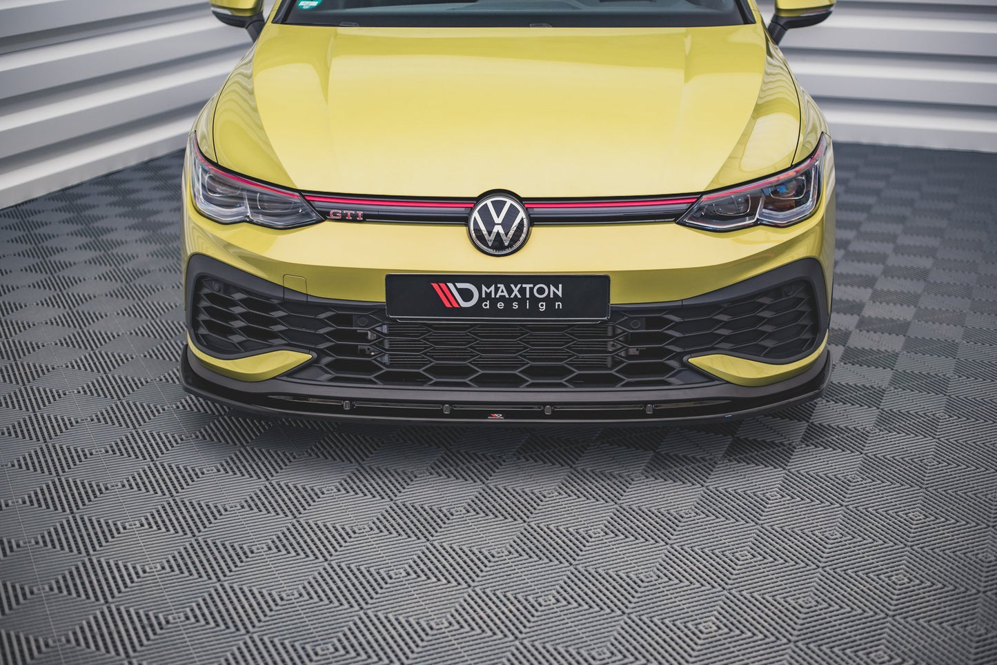 Front Ansatz V.4 für VW Golf GTI Clubsport Mk8 schwarz Hochglanz