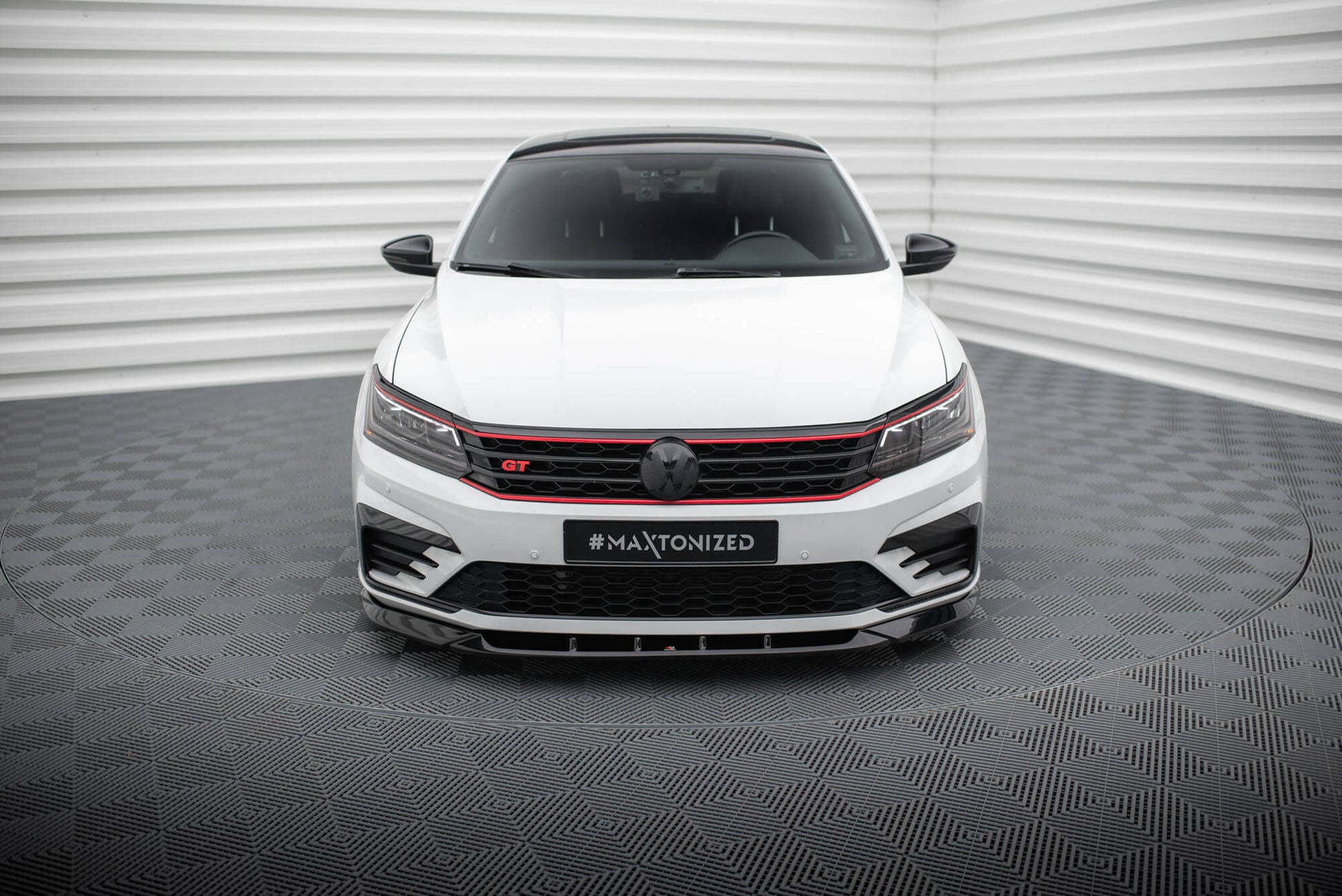 Front Ansatz V.2 für VW Passat GT B8 Facelift USA schwarz Hochglanz