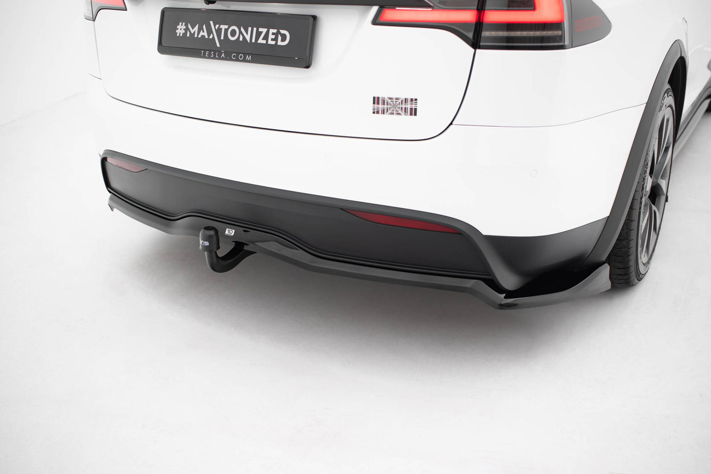 Mittlerer Cup Diffusor DTM Look Heck Ansatz V.2 für Tesla Model X Mk1 Facelift schwarz Hochglanz