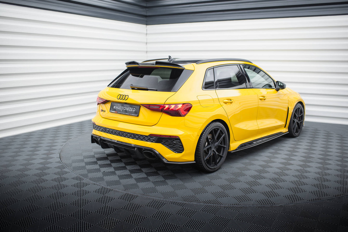 Prepreg Carbon Fiber Heck Ansatz Flaps Diffusor für Audi RS3 Sportback 8Y