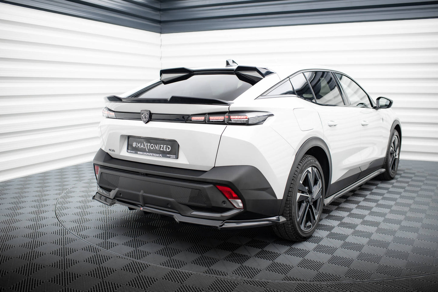 Höher Spoiler CAP 3D für Peugeot 408 Mk1 schwarz Hochglanz