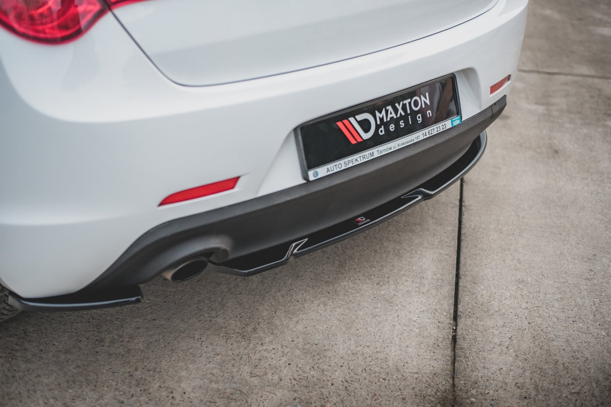 Heck Ansatz Flaps Diffusor V.1 für Alfa Romeo Giulietta  schwarz Hochglanz