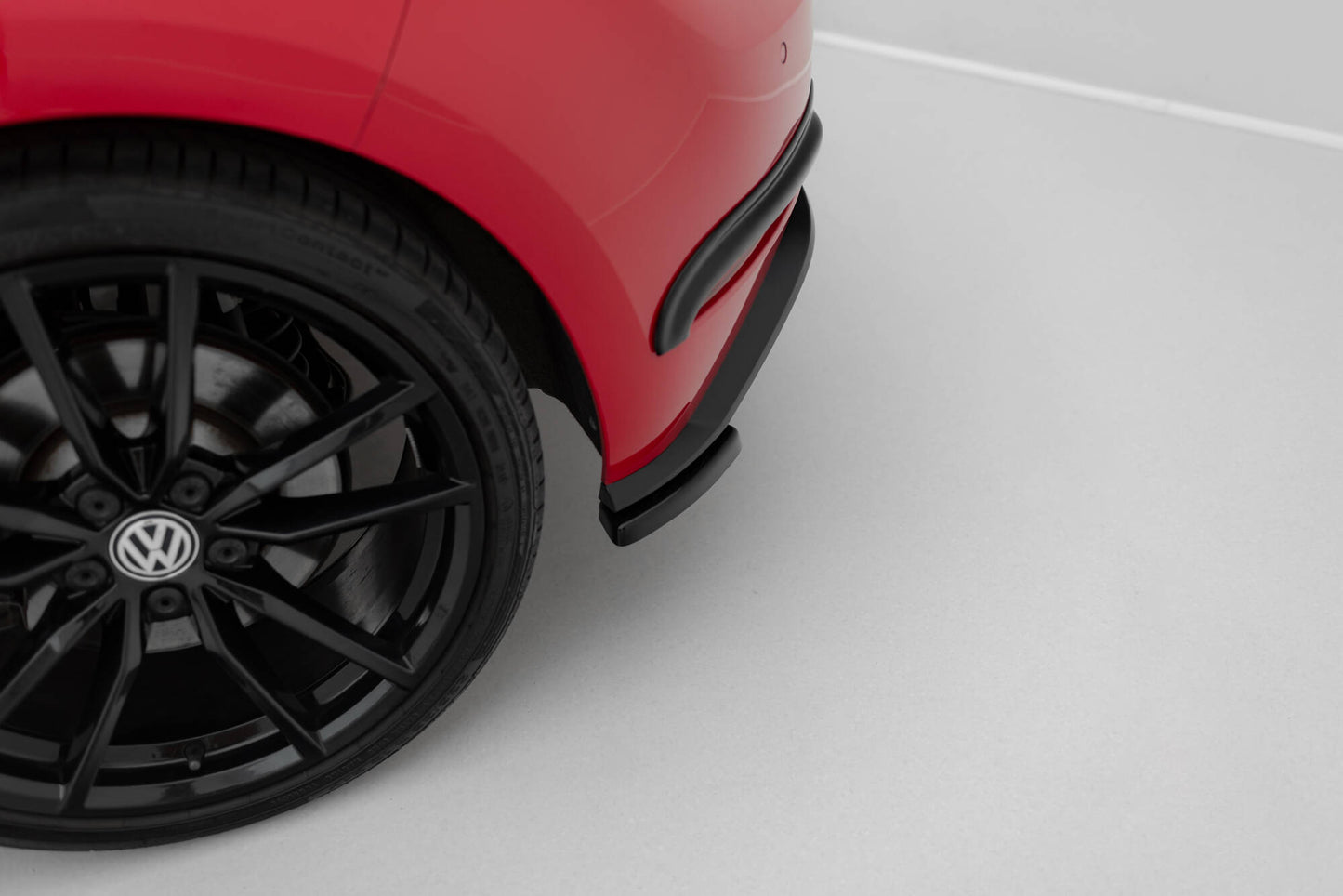 Heck Ansatz Flaps Diffusor für VW Golf Hatchback R / R-Line Mk7 Facelift schwarz Hochglanz
