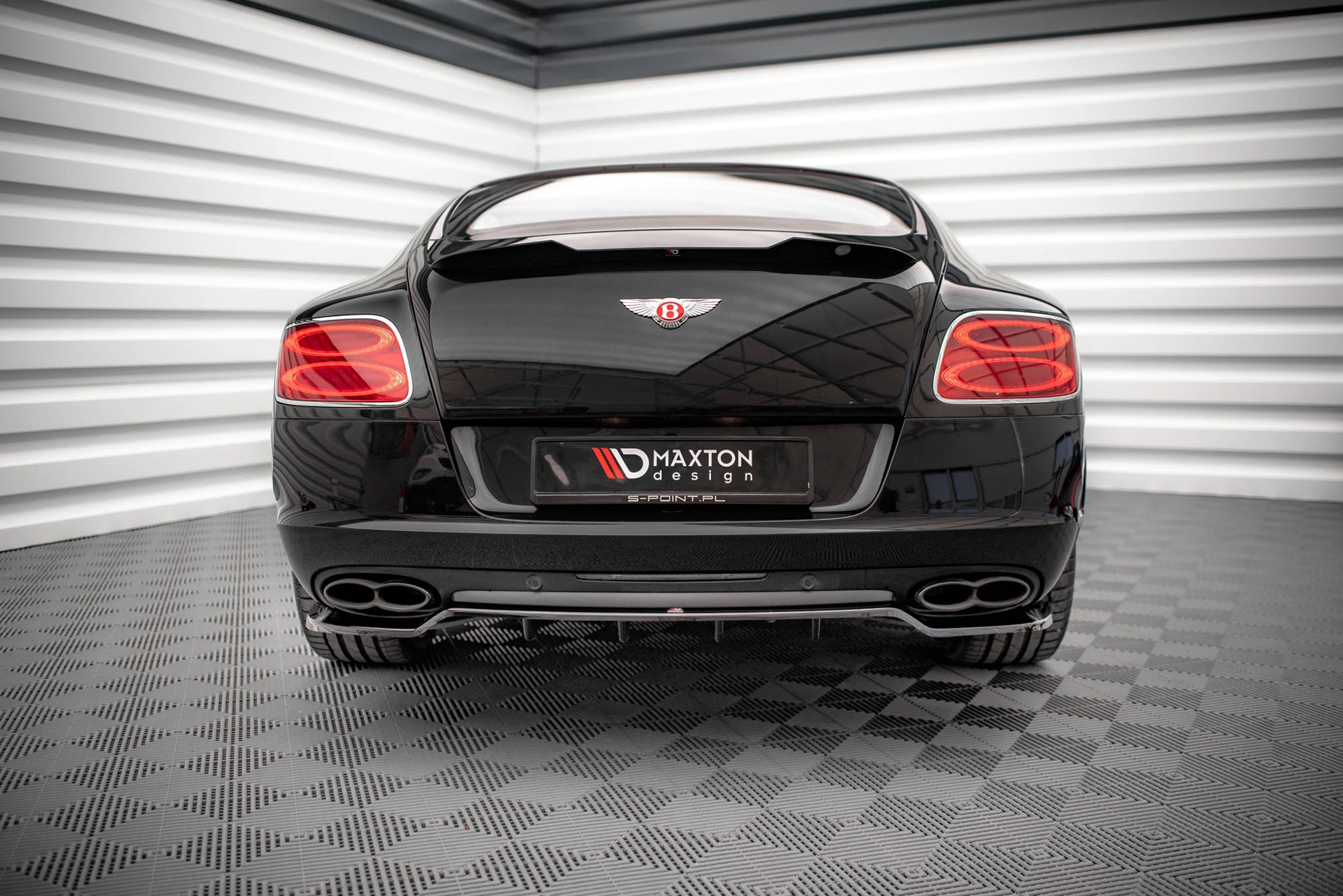 Mittlerer Cup Diffusor DTM Look Heck Ansatz für Bentley Continental GT V8 S Mk2 schwarz Hochglanz