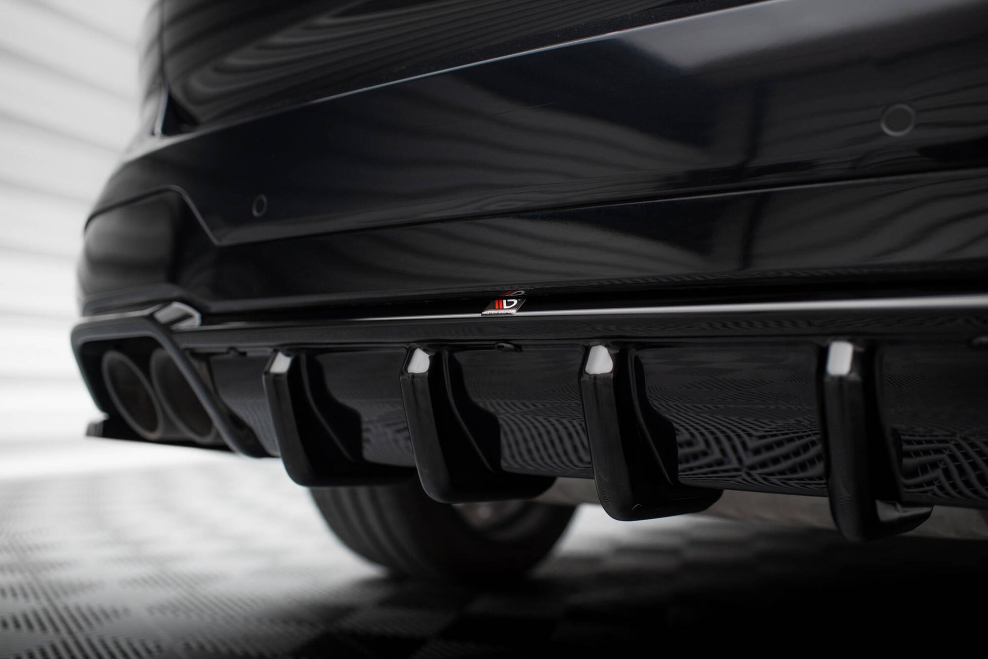 Diffusor Heck Ansatz für BMW X3 M F97 / F97 Facelift schwarz Hochglanz