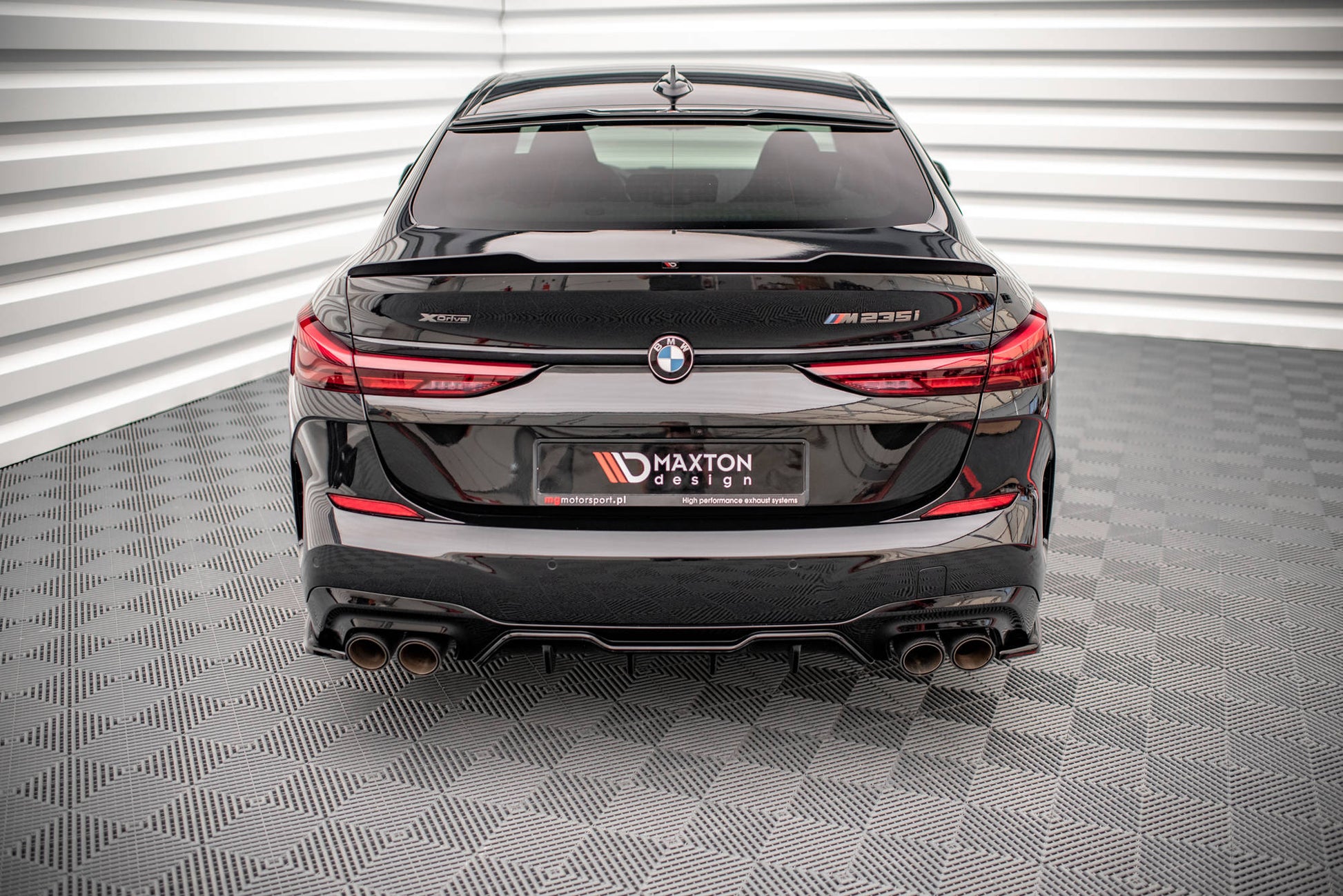 Heck Ansatz Flaps Diffusor für BMW M235i Gran Coupe F44 schwarz Hochglanz