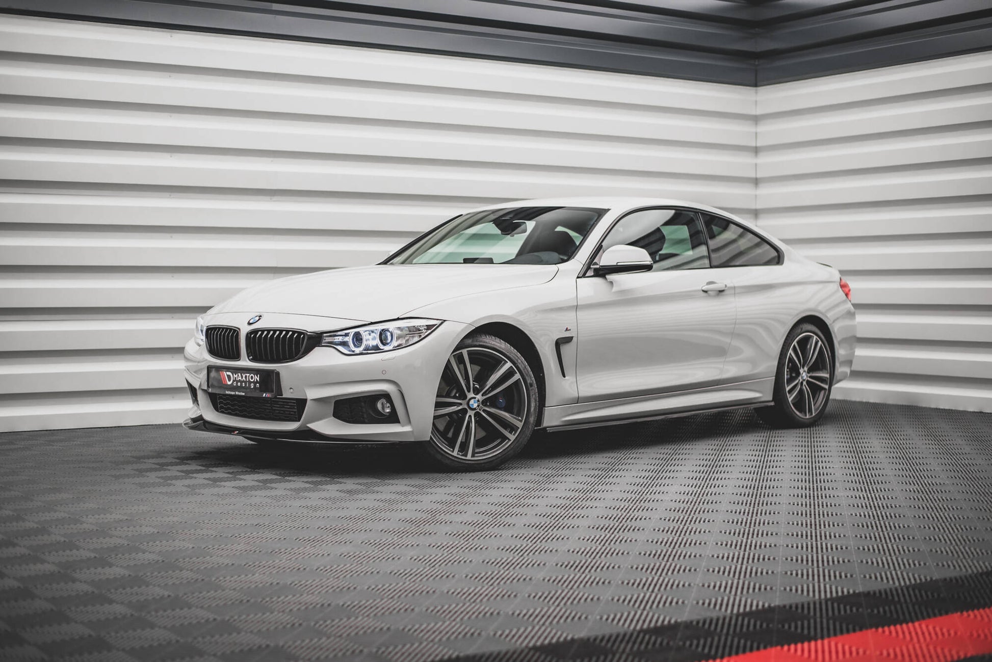 Front Ansatz V.2 für BMW 4er Coupe / Gran Coupe / Cabrio M-Paket F32 / F36 / F33 schwarz Hochglanz