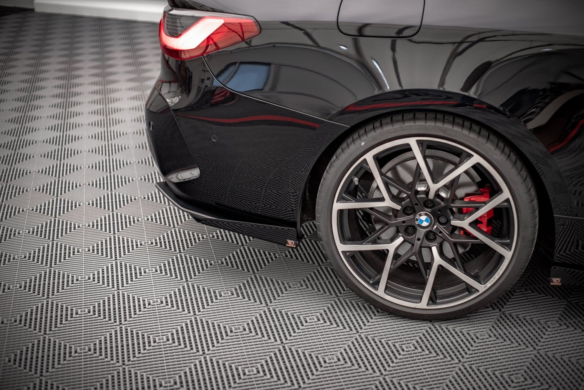 Street Pro Heck Ansatz Flaps Diffusor + Flaps für BMW 4er M-Paket G22 / G23 / G22 Facelift / G23 Facelift schwarz Hochglanz