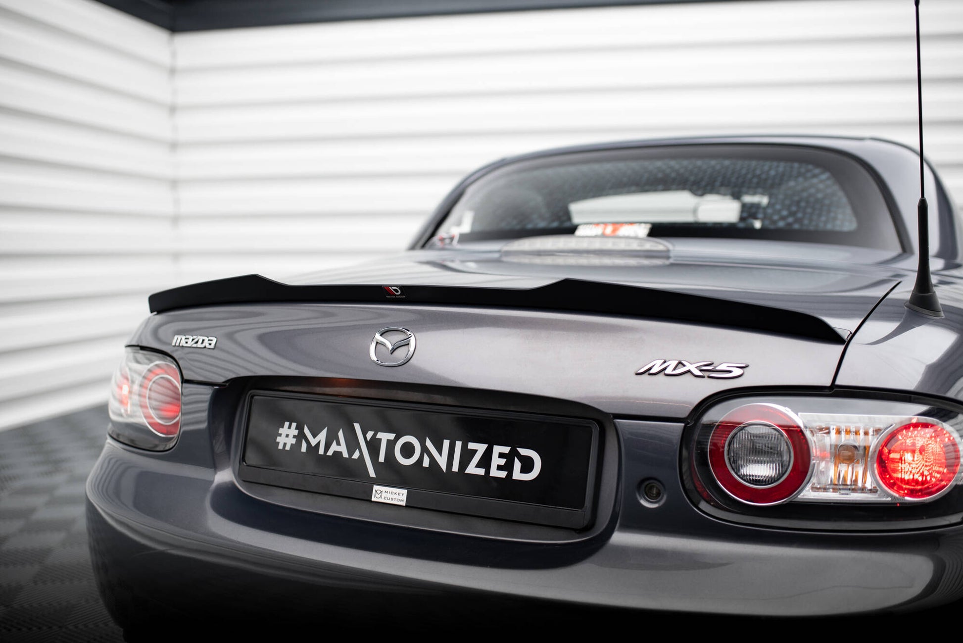Spoiler CAP für Mazda MX-5 Mk3 (NC) Facelift schwarz Hochglanz