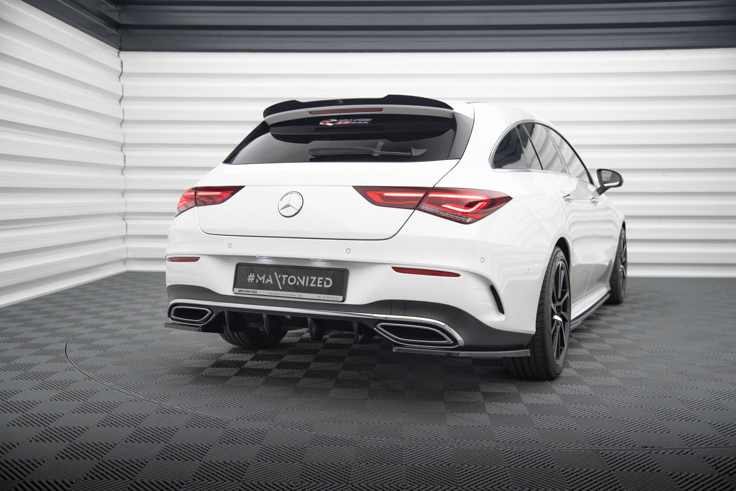Diffusor Heck Ansatz für Mercedes-Benz CLA  AMG-Line X118 schwarz Hochglanz