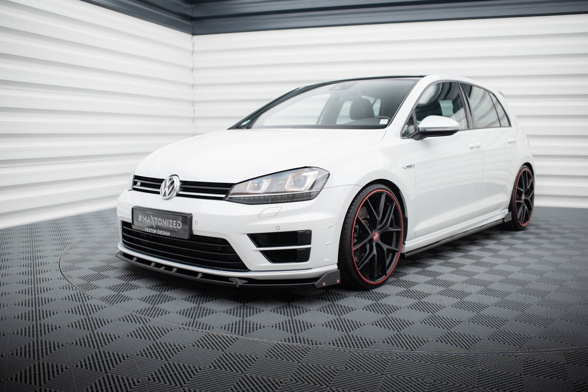 Front Ansatz V.5 + Flaps für VW Golf R / R-Line Mk7