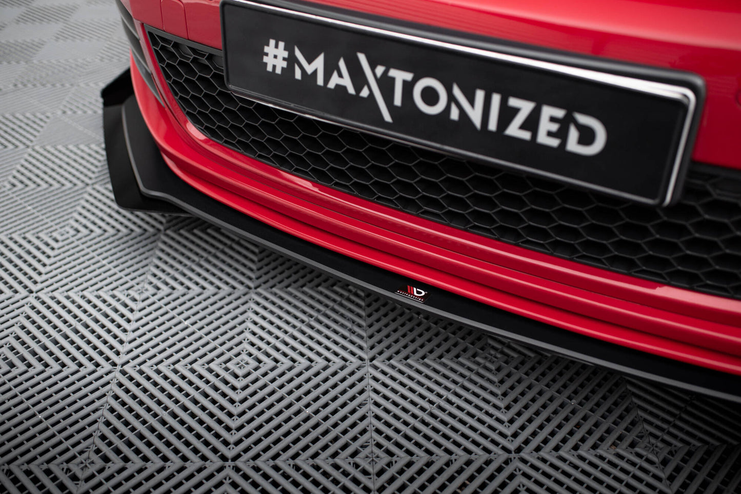 Street Pro Front Ansatz für V.3 + Flaps für VW Golf GTI Mk6 schwarz Hochglanz