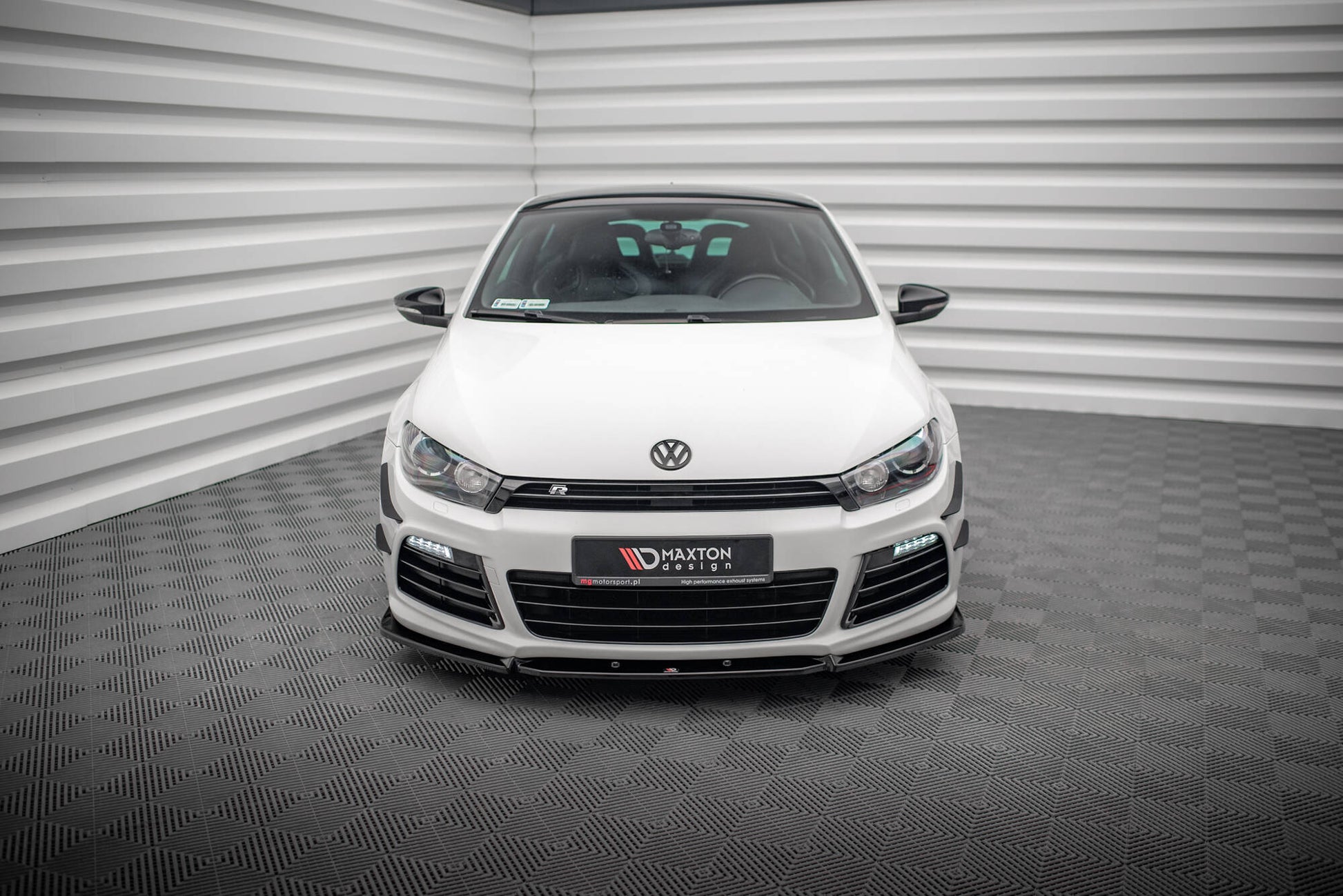 Front Ansatz V.3 für VW Scirocco R Mk3 schwarz Hochglanz