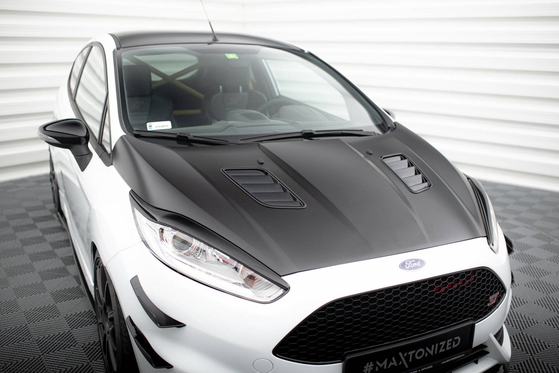 Motorhauben Luftschlitze Ford Fiesta ST Mk7 Facelift schwarz Hochglanz