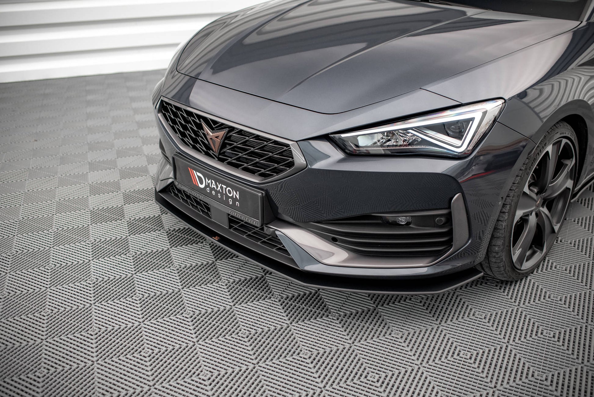 Street Pro Front Ansatz für für Cupra Leon Mk1