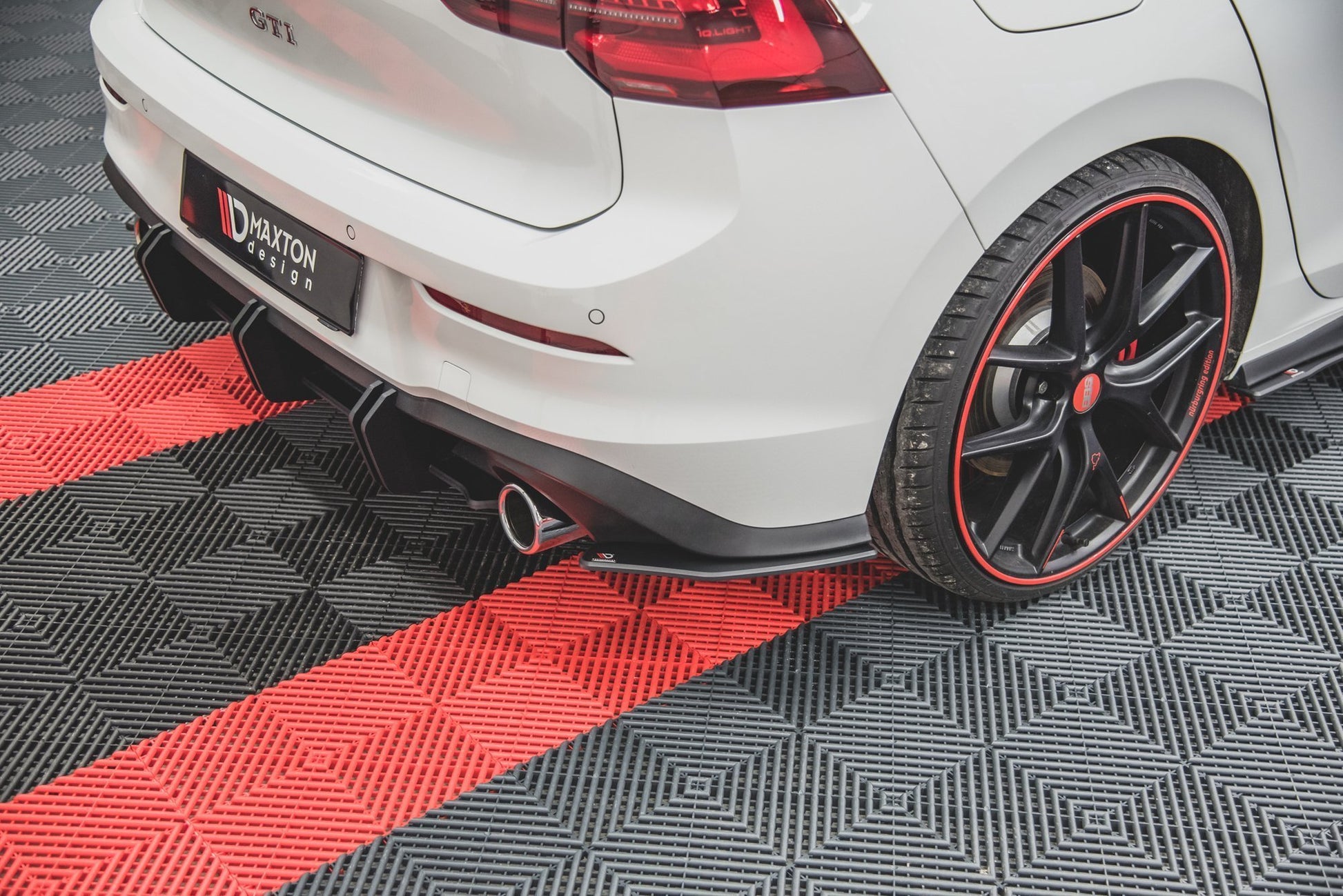 Street Pro Heck Ansatz Flaps Diffusor V.1 für VW Golf GTI / GTE / R-Line Mk8