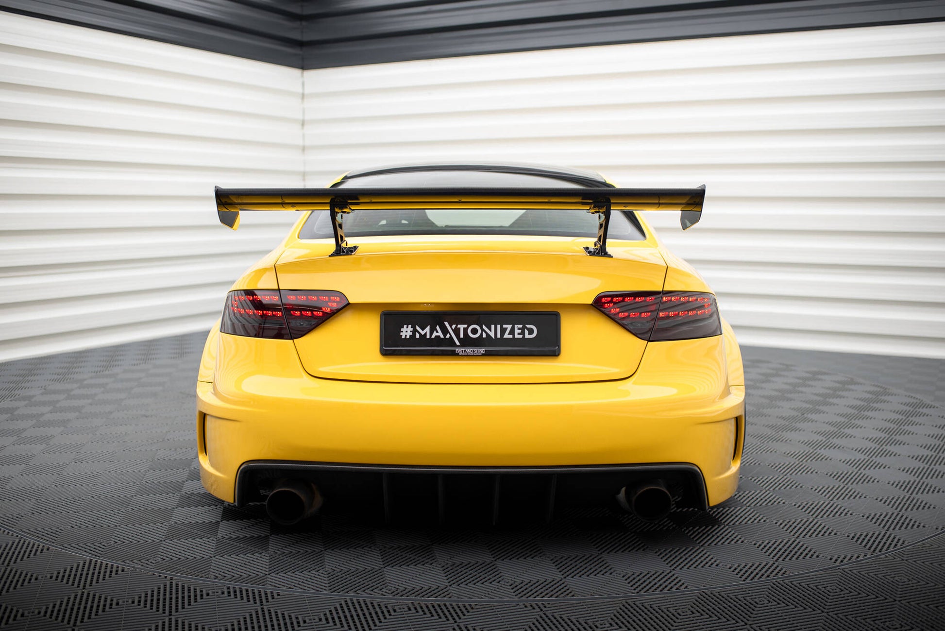 Carbon Spoiler With Internal Brackets Uprights  Audi A5 Coupe 8T
