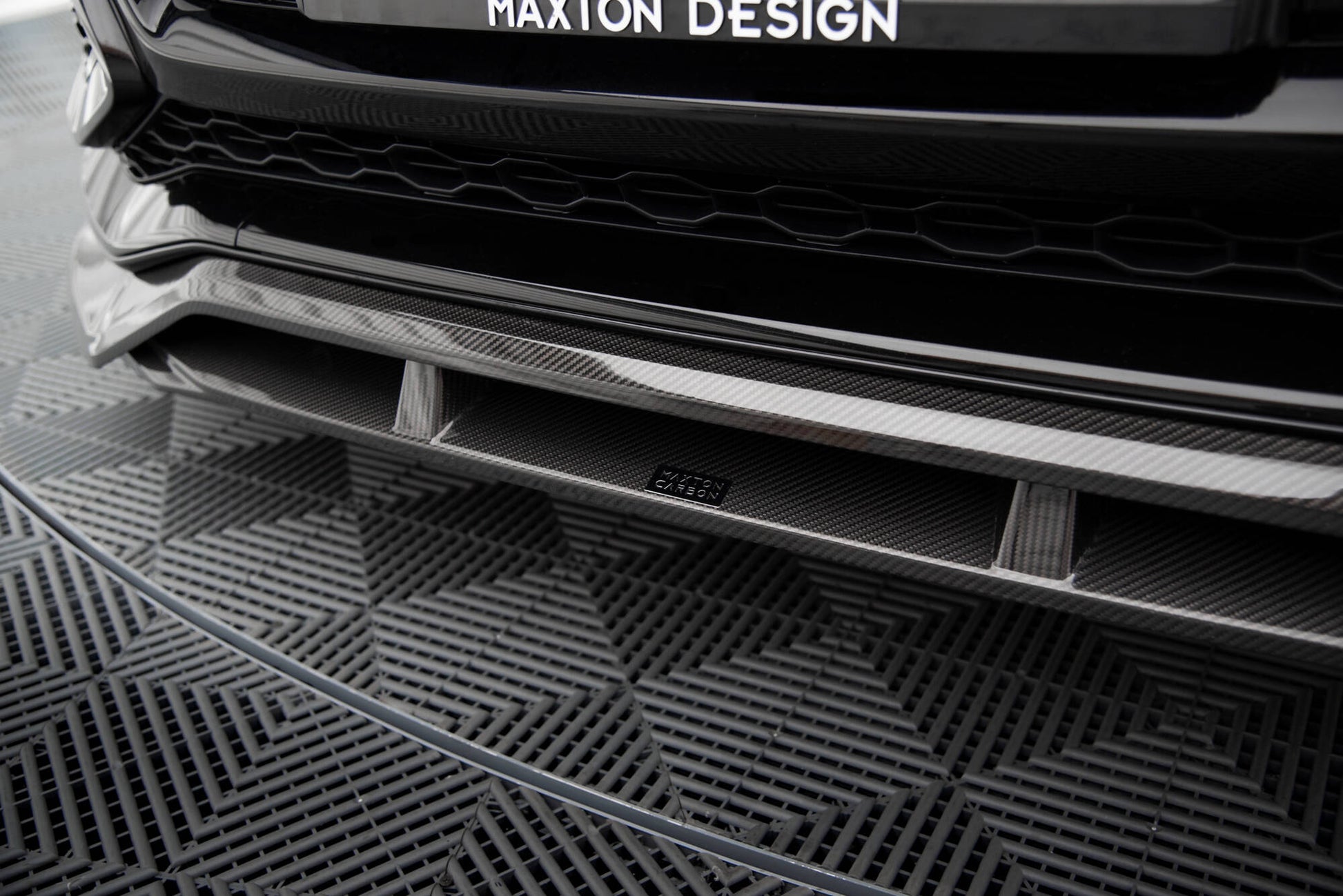 Set of Carbon Splitters Audi RSQ8 Mk1 schwarz matt