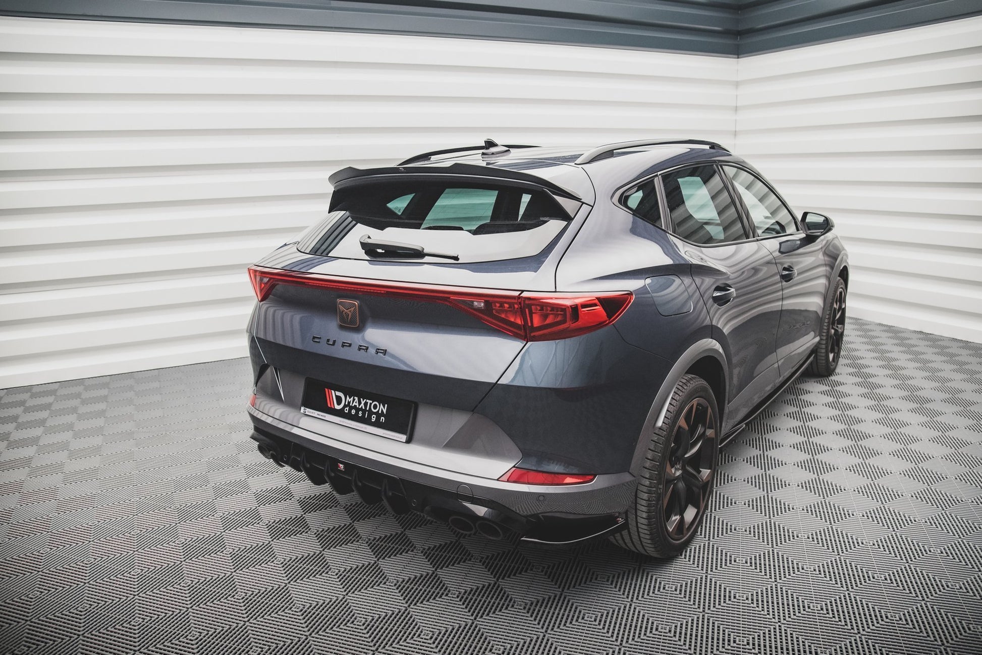 Diffusor Heck Ansatz V.1 für Cupra Formentor Mk1 / Mk1 Facelift schwarz Hochglanz