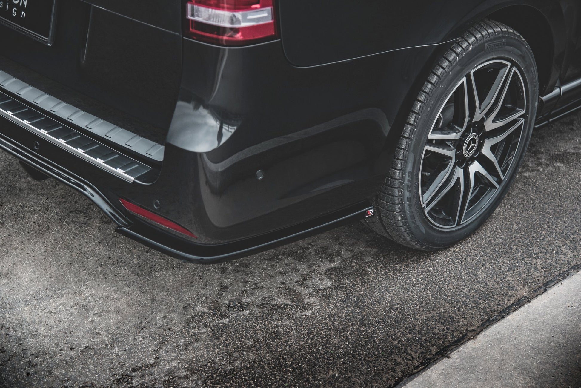 Heck Ansatz Flaps Diffusor V.2 für Mercedes-Benz V-Klasse AMG-Line W447 Facelift schwarz Hochglanz