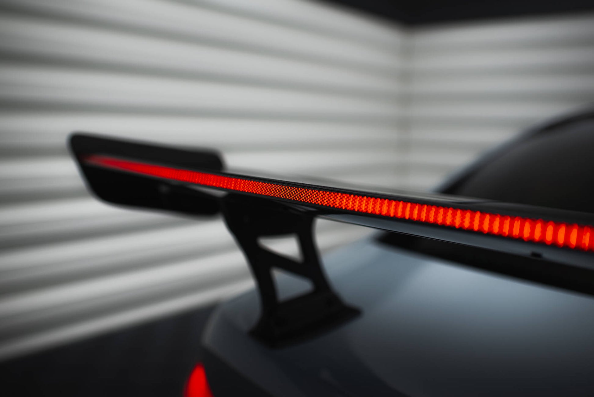 Carbon Spoiler With Internal Brackets Uprights + LED BMW M3 G80 / M340i G20 / 3 M-Paket G20 / 3 Standard G20