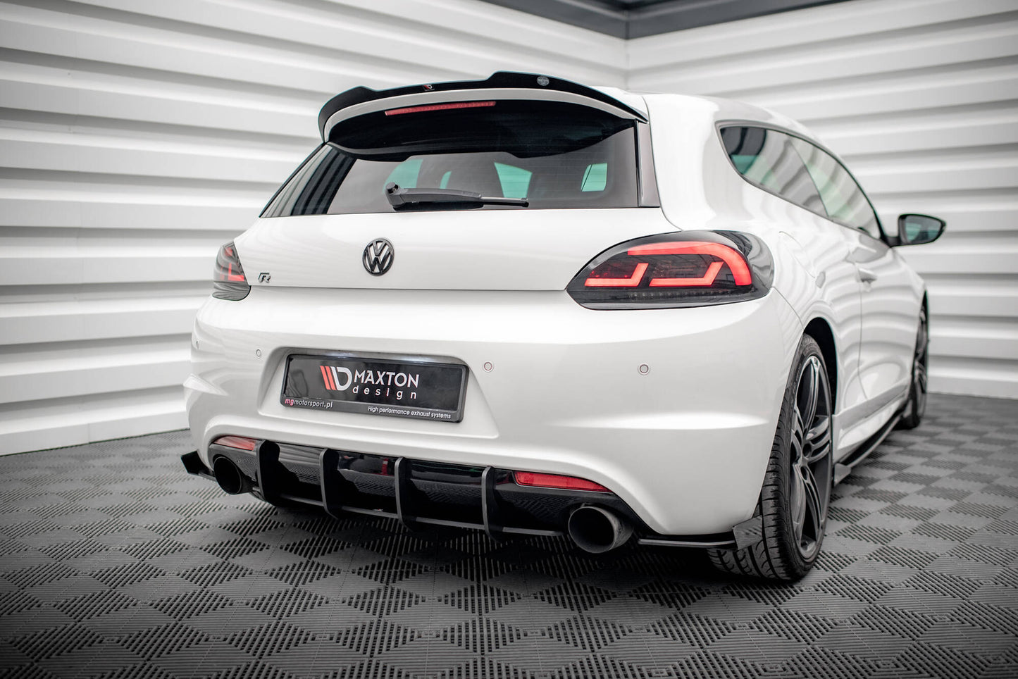 Street Pro Heck Ansatz Flaps Diffusor + Flaps für VW Scirocco R Mk3 schwarz Hochglanz