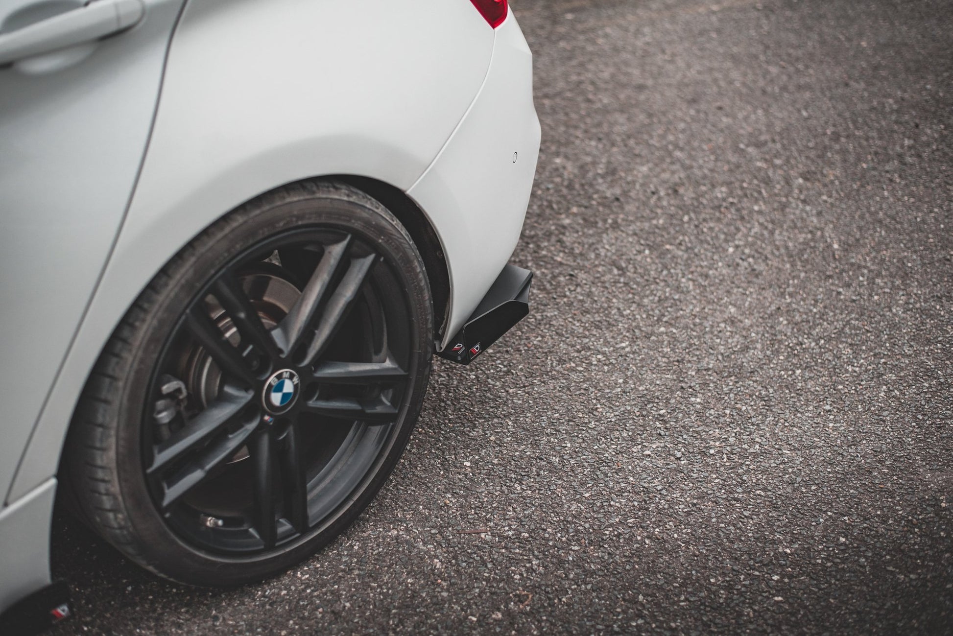 Street Pro Heck Ansatz Flaps Diffusor V.3 +Flaps für BMW 1er M140i  schwarz Hochglanz