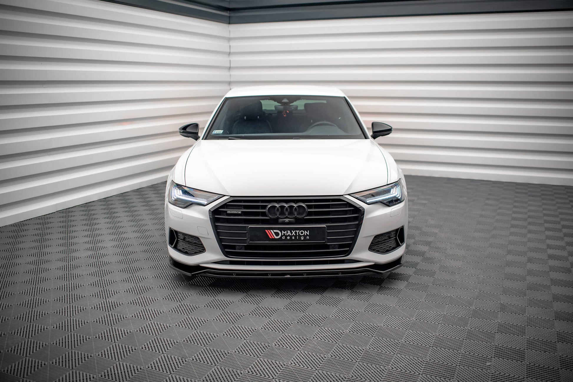 Front Ansatz V.3 für Audi A6 C8 schwarz Hochglanz