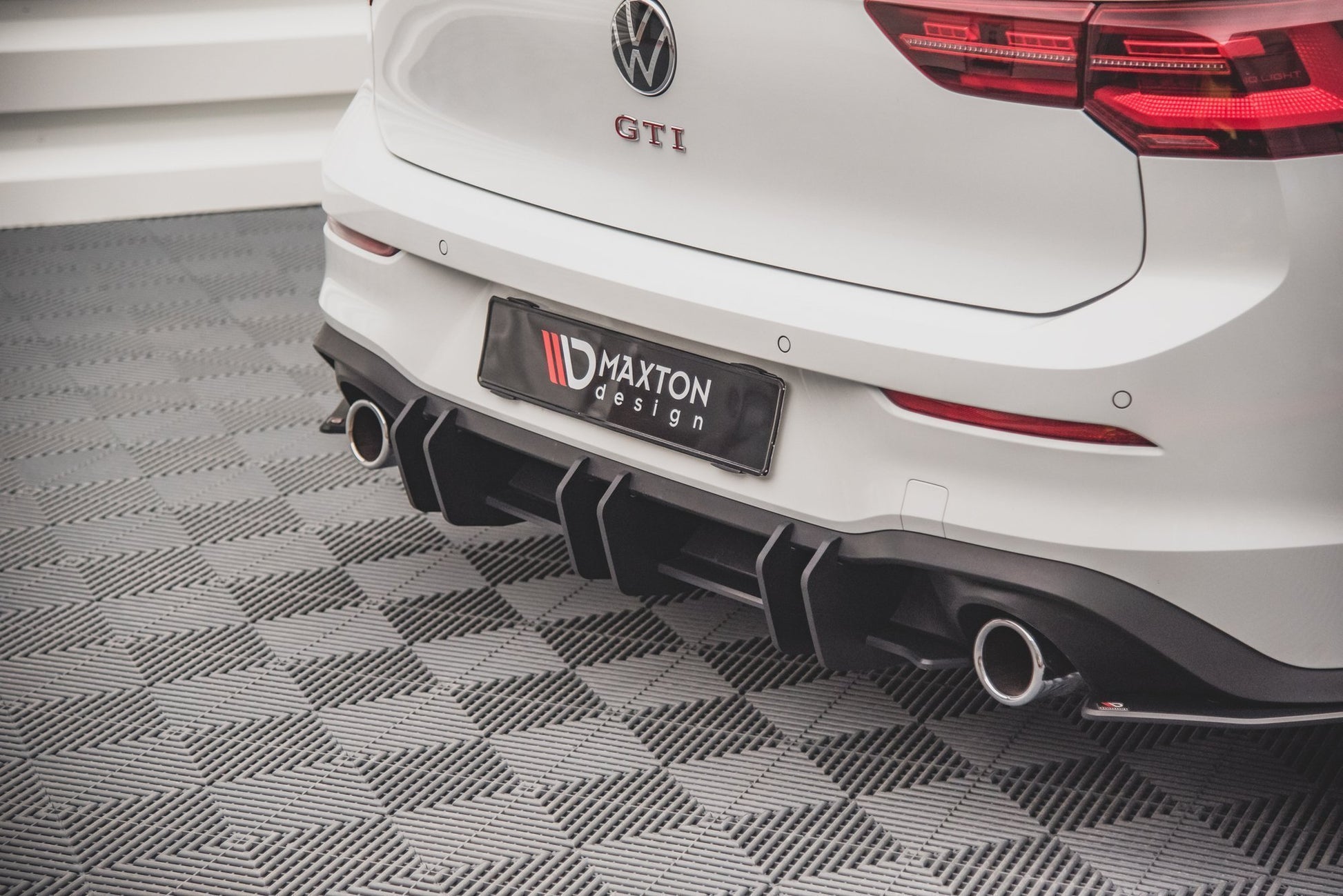 Street Pro Heckschürze V.2 für Volkswagen Golf GTI Mk8