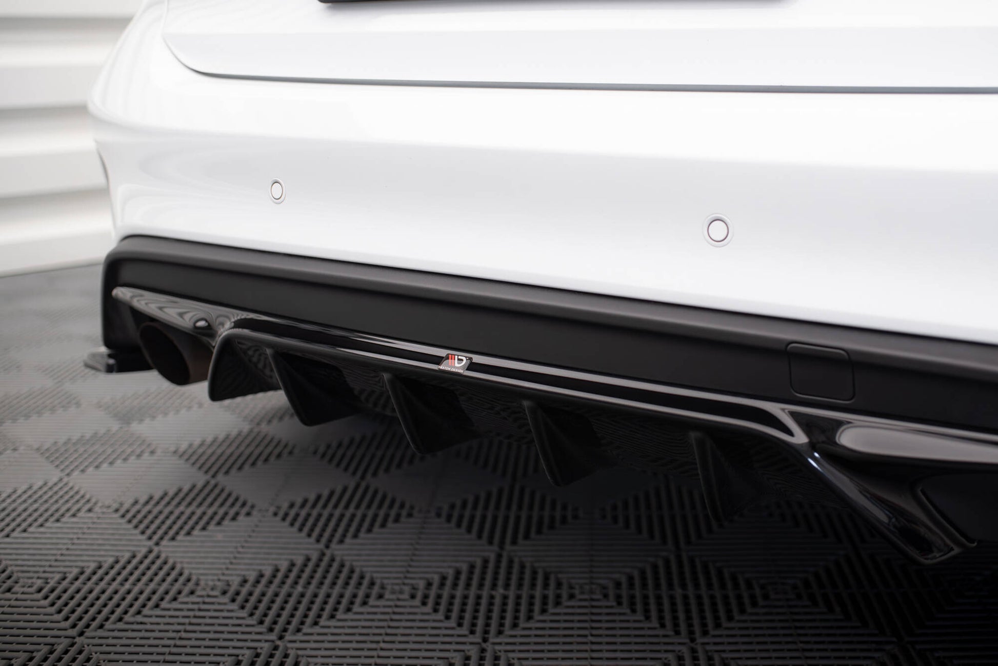 Diffusor Heck Ansatz V.2 für Ford Focus Hatchback ST Mk4  schwarz Hochglanz