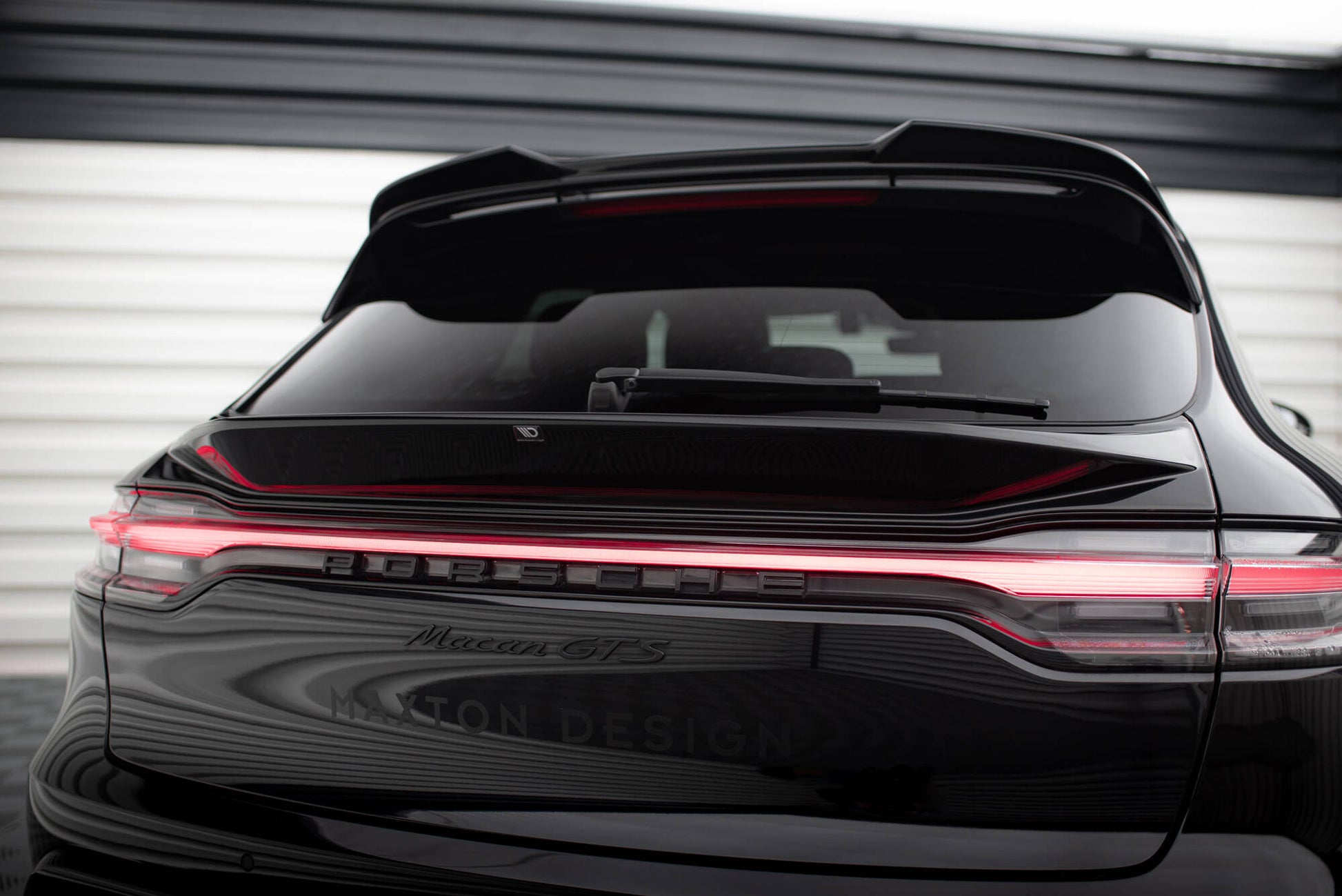Niedriger Spoiler CAP 3D für Porsche Macan GTS / Standard / T Mk1 Facelift 2 schwarz Hochglanz