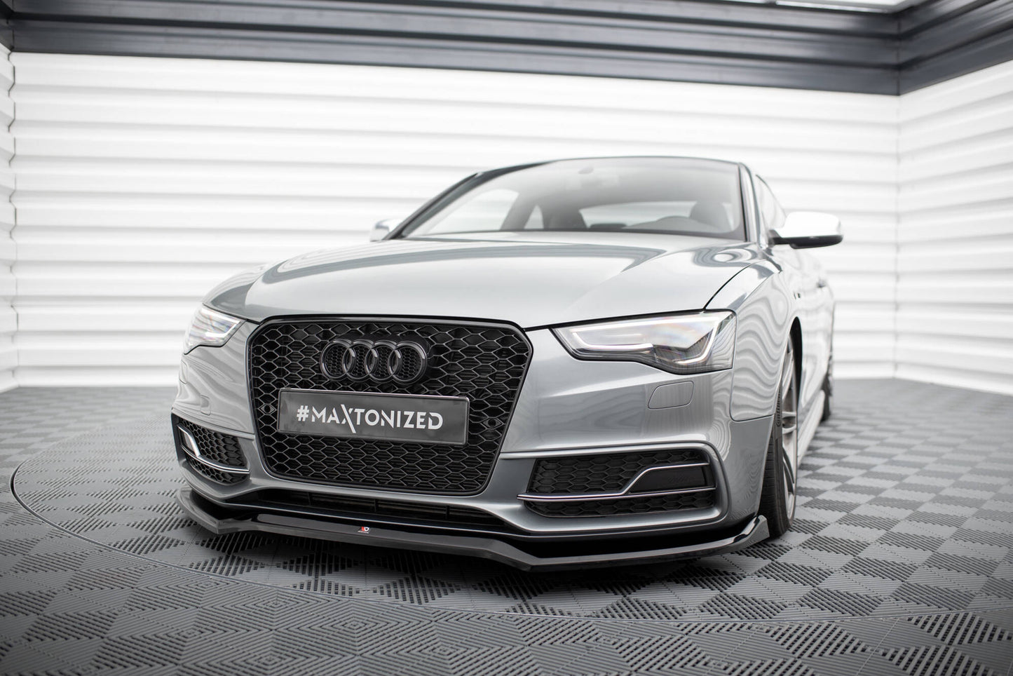 Front Ansatz V.4 für Audi S5 / A5 S-Line Coupe / Sportback 8T Facelift schwarz Hochglanz