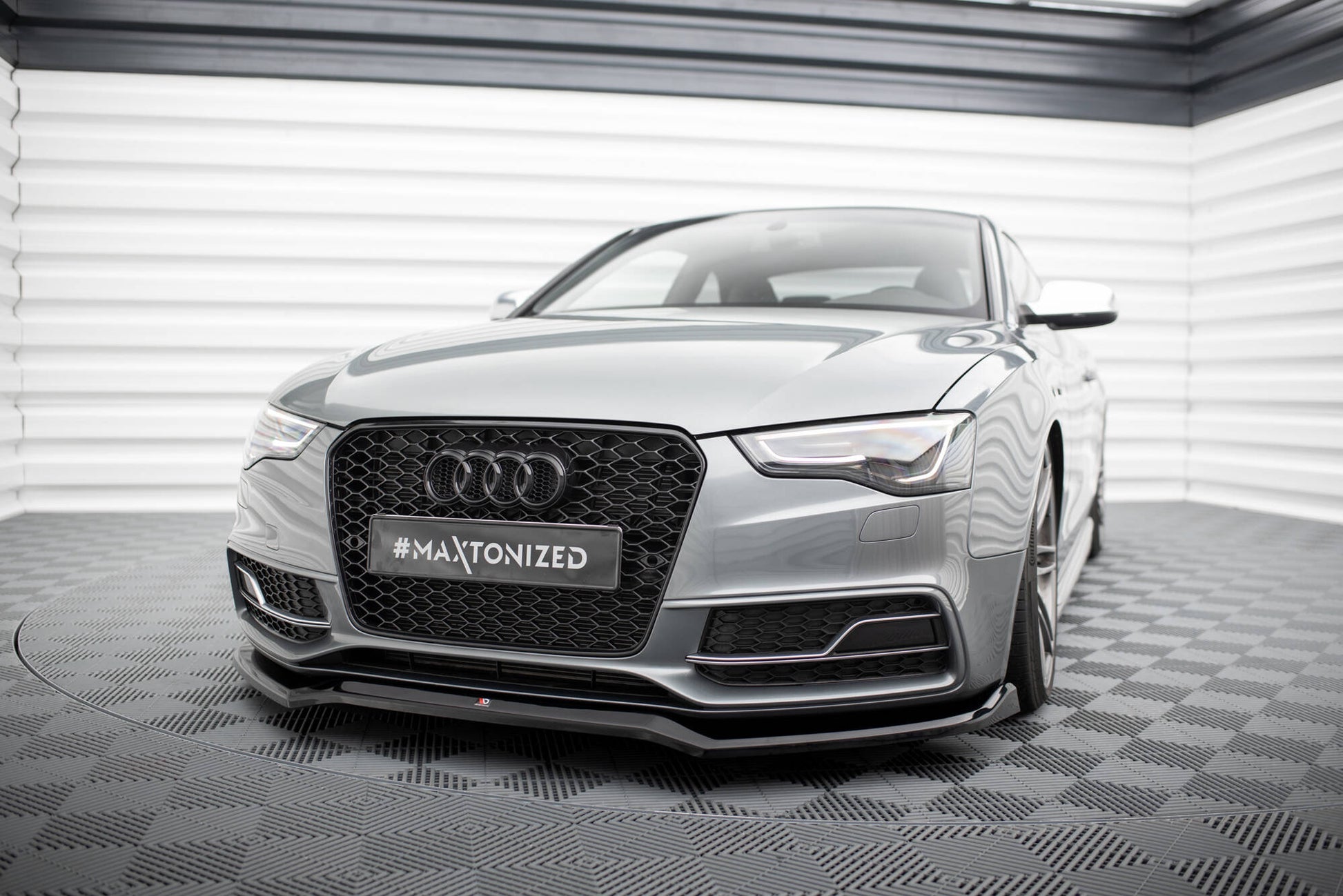 Front Ansatz V.4 für Audi S5 / A5 S-Line Coupe / Sportback 8T Facelift schwarz Hochglanz