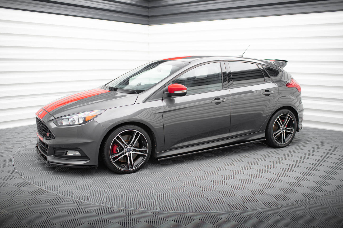Seitenschweller Ansatz für Ford Focus ST / ST-Line Mk3 / Mk3 FL Hatchback / Kombi schwarz Hochglanz