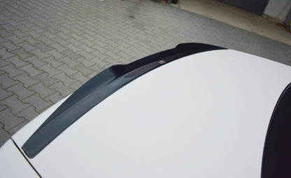 Spoiler CAP für MASERATI QUATTROPORTE MK5 FACELIFT schwarz Hochglanz