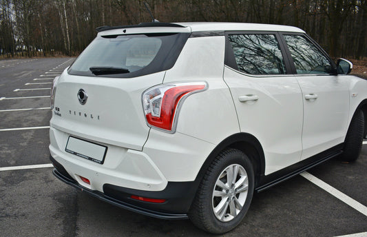 Spoiler CAP für SSANGYONG TIVOLI schwarz Hochglanz