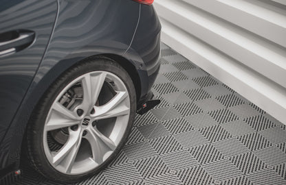 Street Pro Diffusor Heck Ansatz +Flaps für Seat Leon FR Hatchback Mk4 schwarz Hochglanz