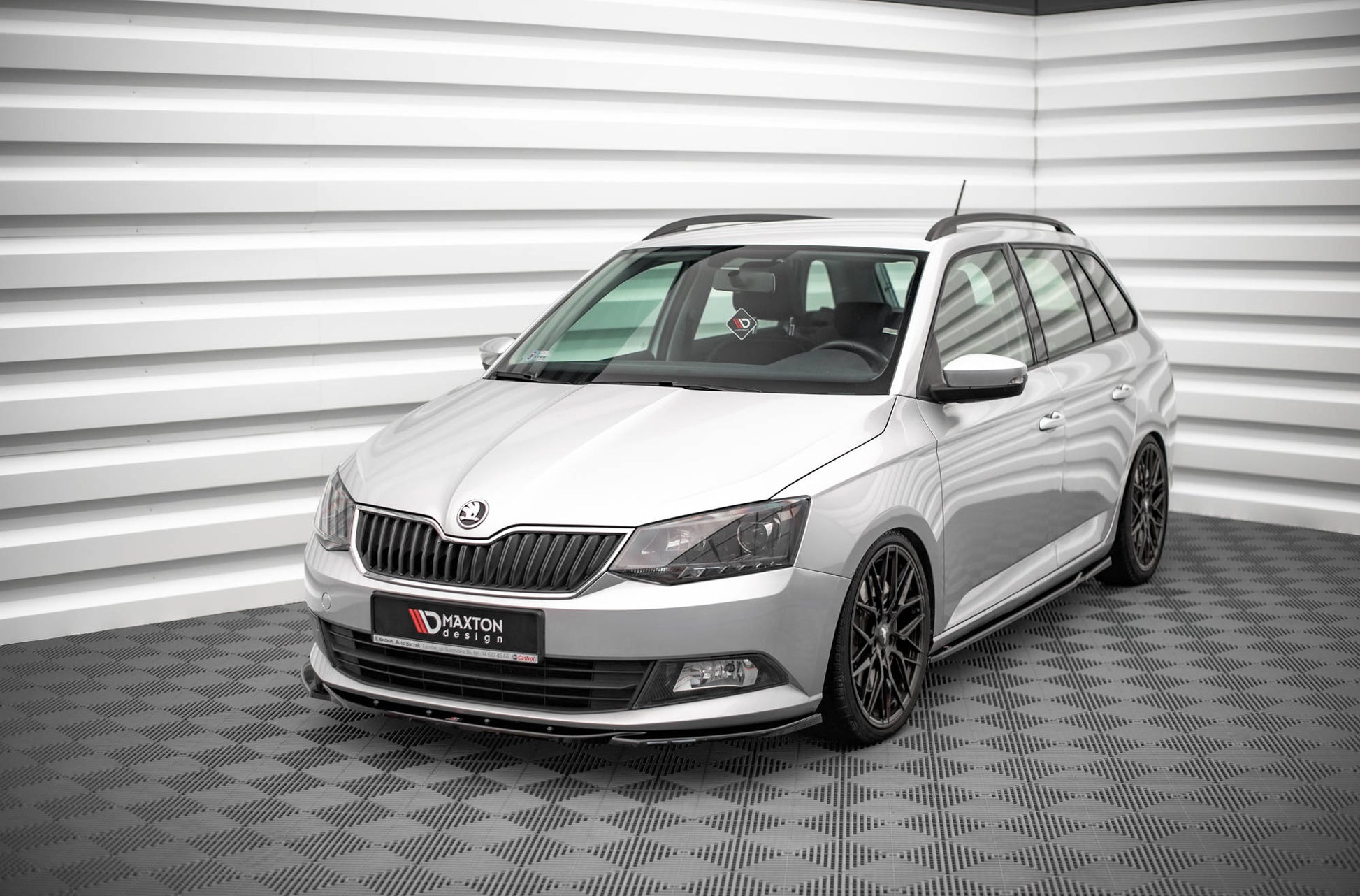 Front Ansatz V.2 für Skoda Fabia Mk3 schwarz Hochglanz