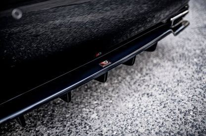 Mittlerer Cup Diffusor DTM Look Heck Ansatz für Lexus LS Mk4 Facelift schwarz Hochglanz