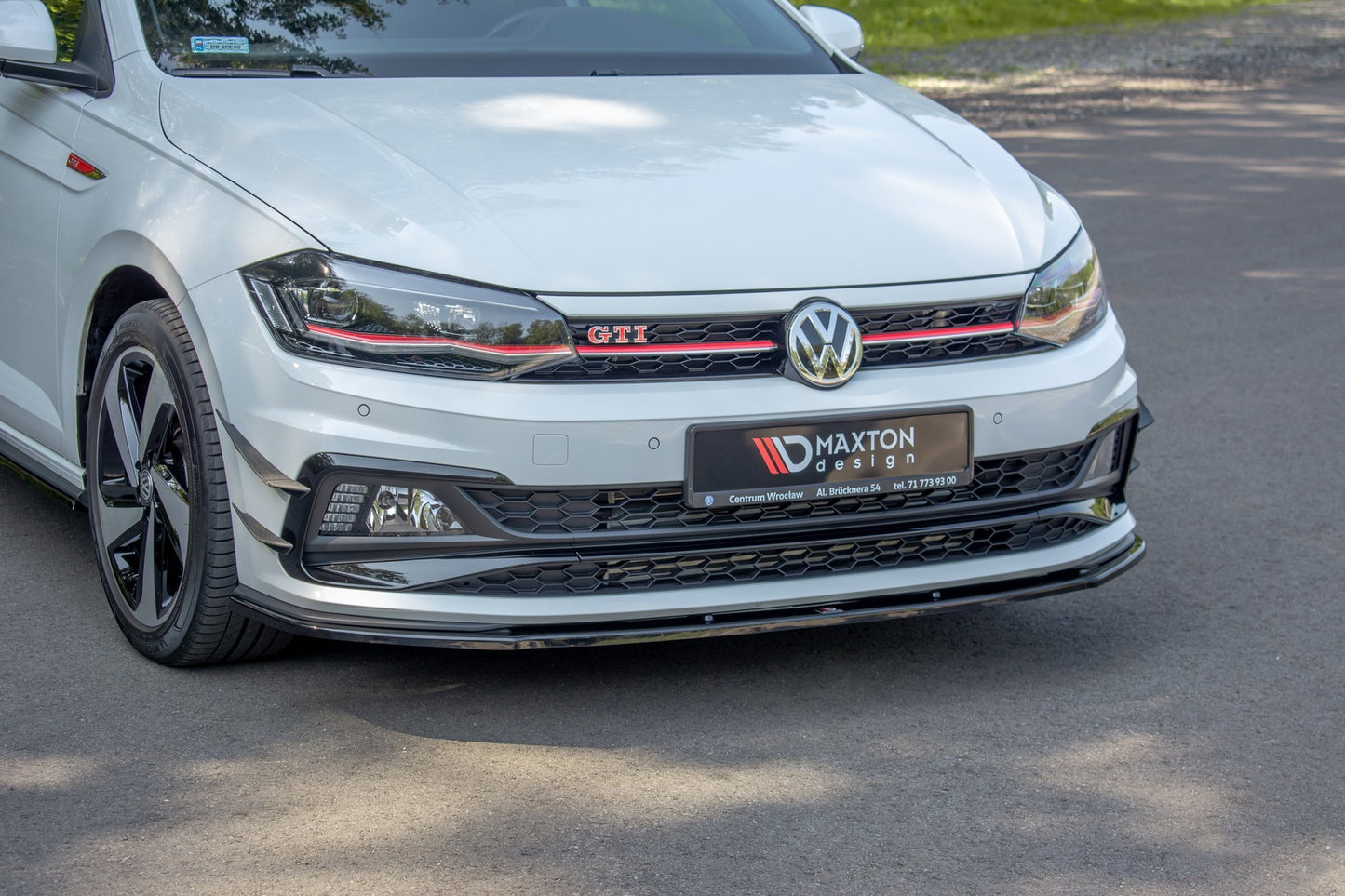 Front Ansatz V.1 für VW Polo GTI / R-line Mk6 schwarz Hochglanz