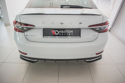 Heck Ansatz Flaps Diffusor für Skoda Superb Mk3 FL Hatchback / Kombi schwarz matt