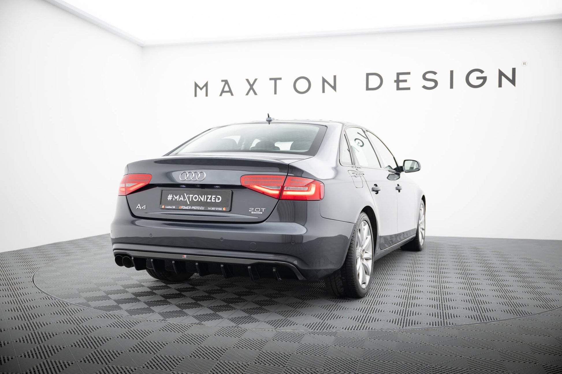 Diffusor Heck Ansatz für Audi A4 B8 Facelift (Doppelauspuff li.)