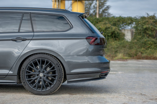Heck Ansatz Flaps Diffusor für VW Passat R-Line B8 schwarz Hochglanz