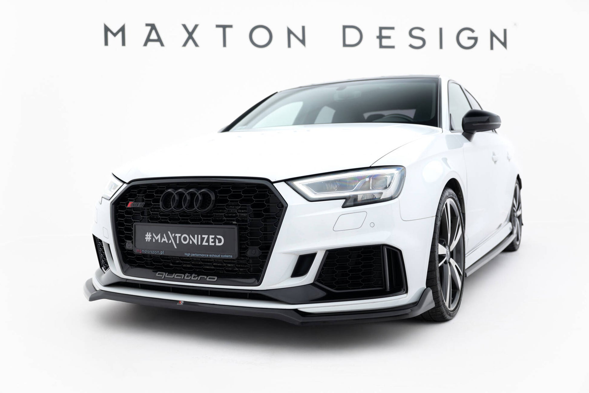 Front Ansatz V.4 für Audi RS3 Limousine 8V Facelift schwarz Hochglanz