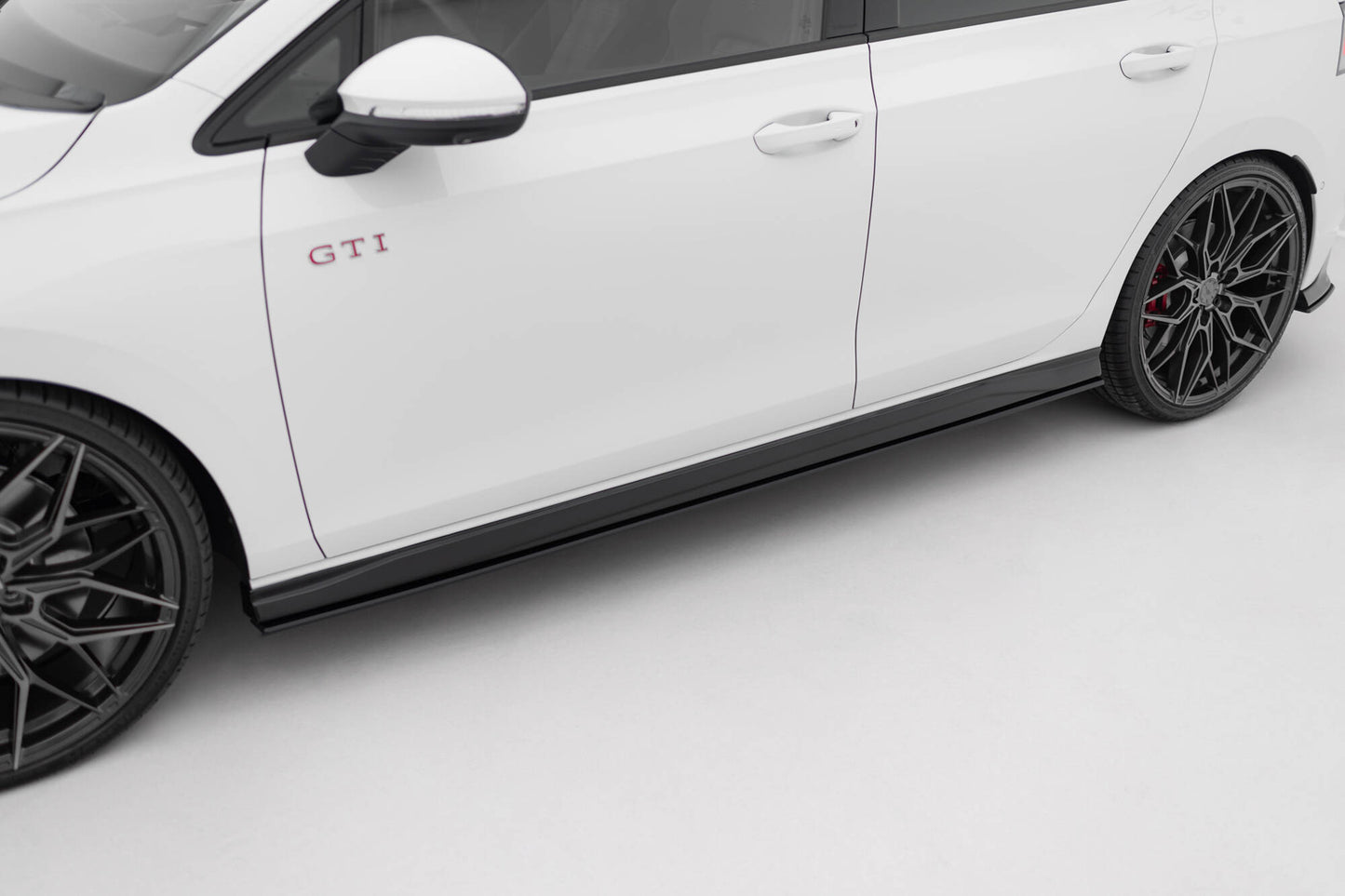 Street Pro Seitenschweller Ansatz V.2 für VW Golf GTI / GTE / GTI Clubsport / R-Line Mk8