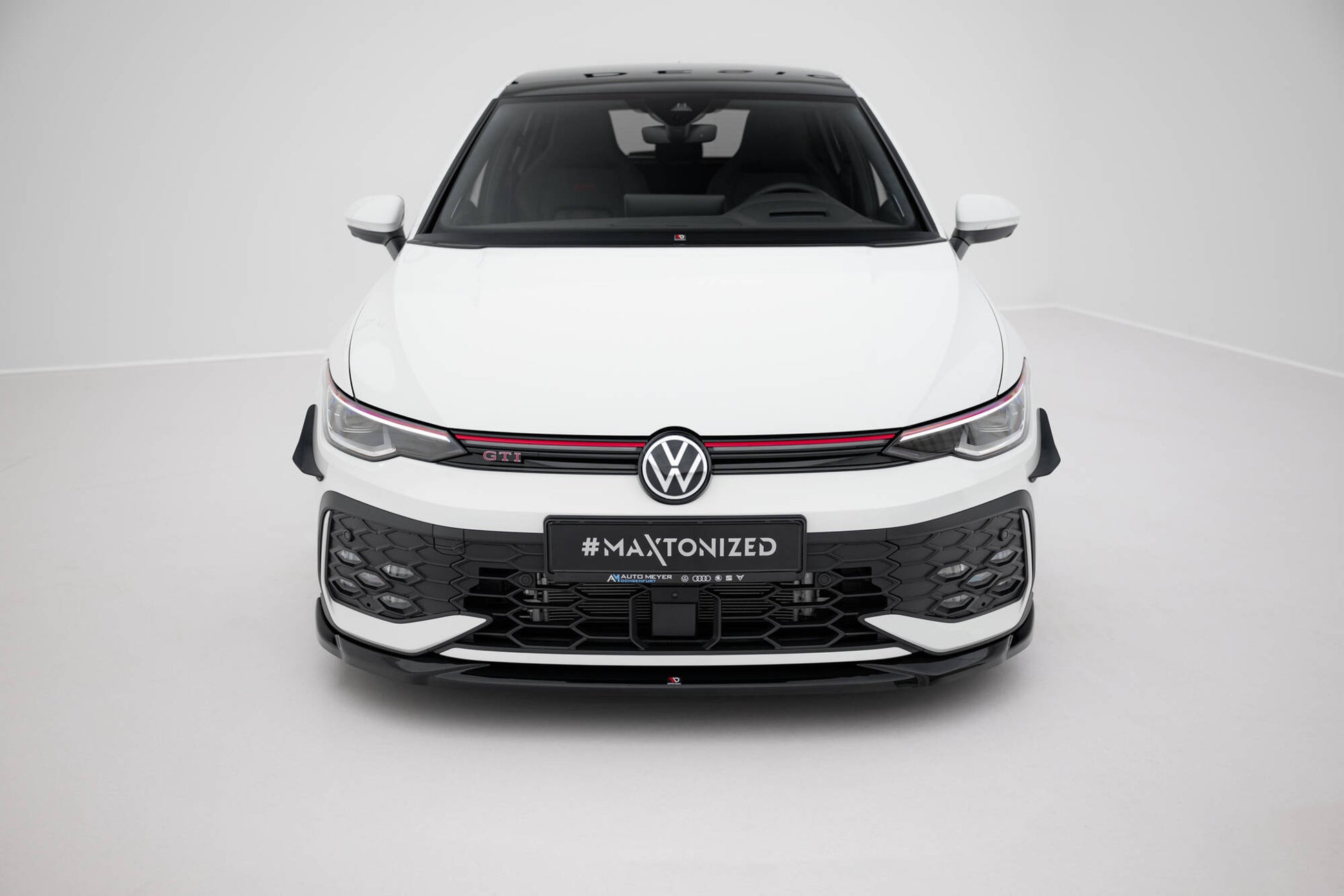 Front Ansatz V.4 für VW Golf GTI / GTE / R-Line Mk8 Facelift schwarz Hochglanz