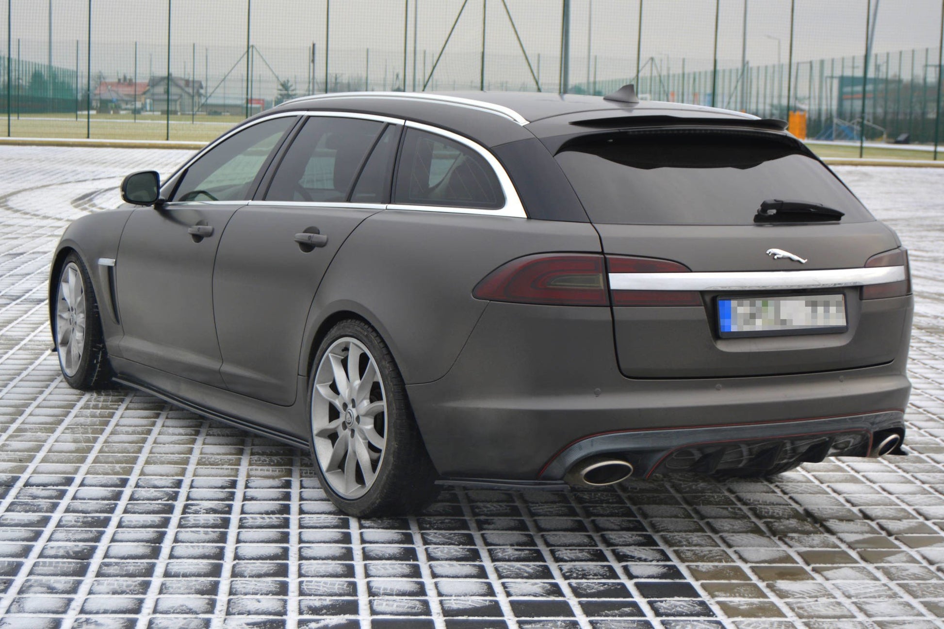 Heck Ansatz Flaps Diffusor für JAGUAR XF (X250) MK1 SPORTBRAKE S-PACK schwarz Hochglanz