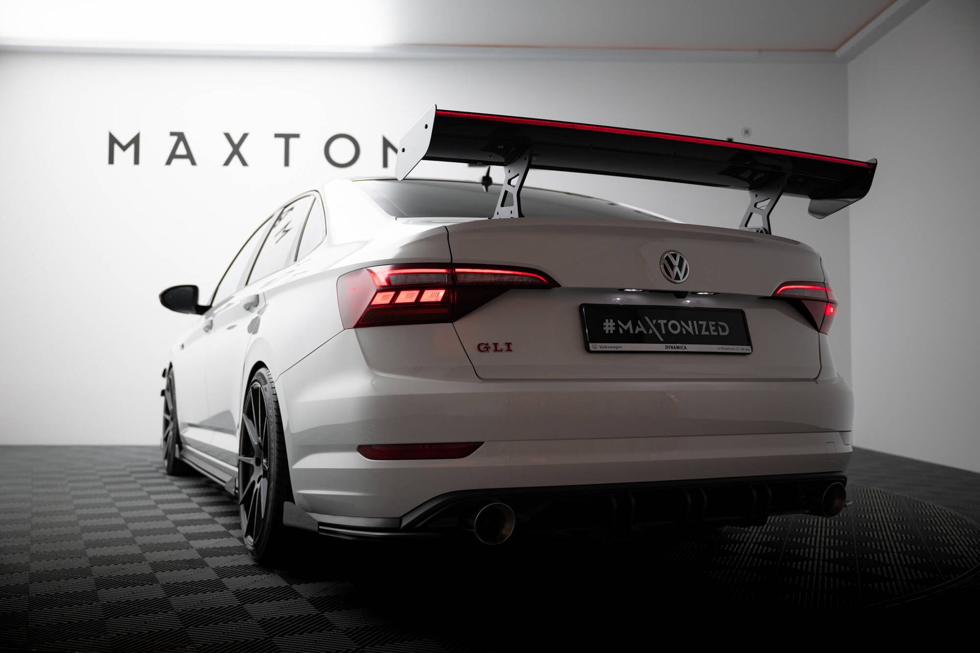 Carbon Spoiler With Internal Brackets Uprights + LED VW Jetta GLI Mk7